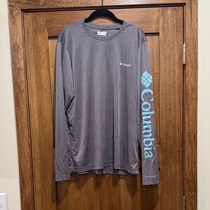 Columbia Men's Long Sleeve Shirt in Gray with Blue Accents